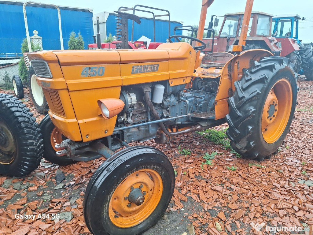 TRACTOR FIAT 450 cu cositoare laterala