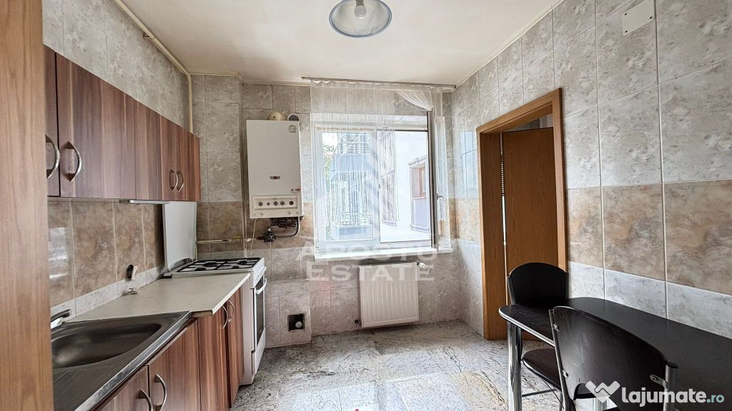 Apartament cu doua camere in zona Girocului, loc de parcare