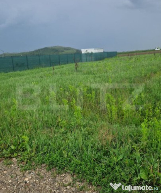Teren pentru casa intravilan , 800 mp deschidere la drum Bod