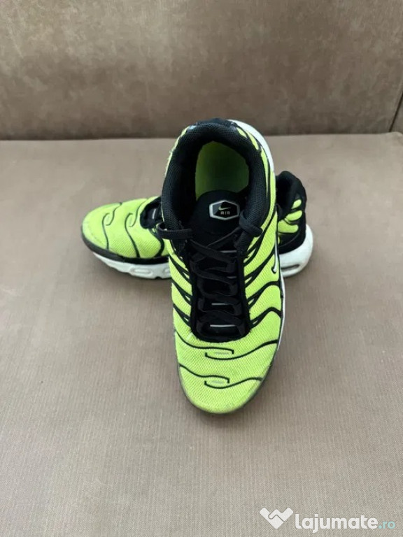 Nike Air Max Plus copii marimea 32 - 20cm