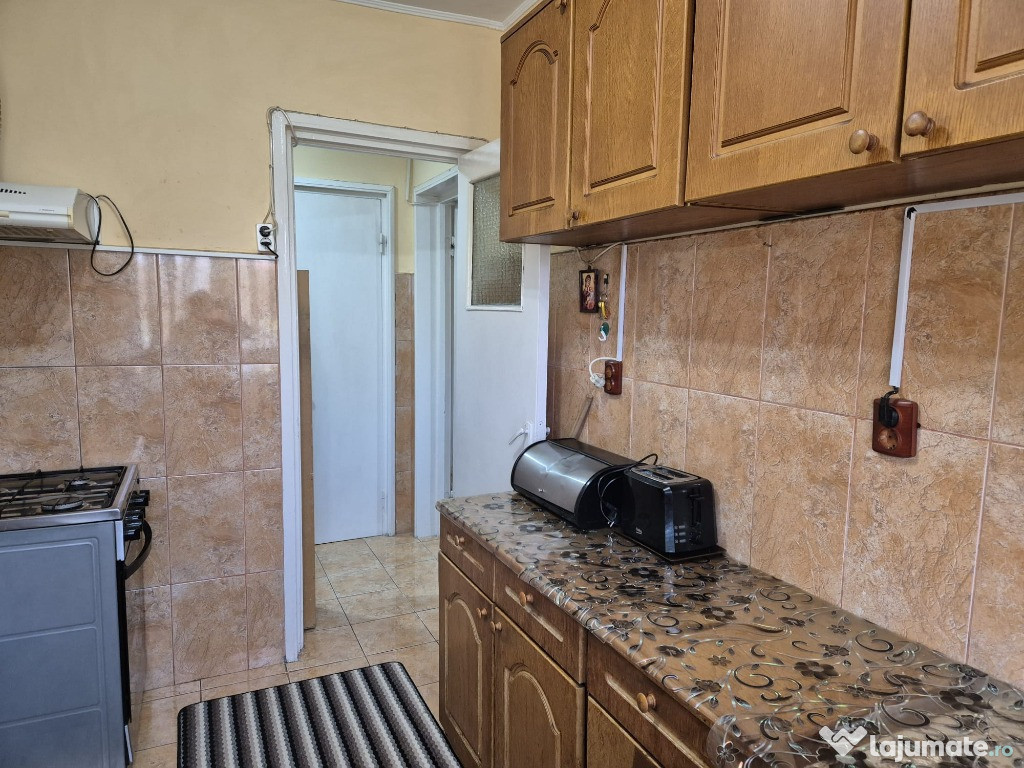 Apartament 2 camere, 48 mp, central: Piața Nouă