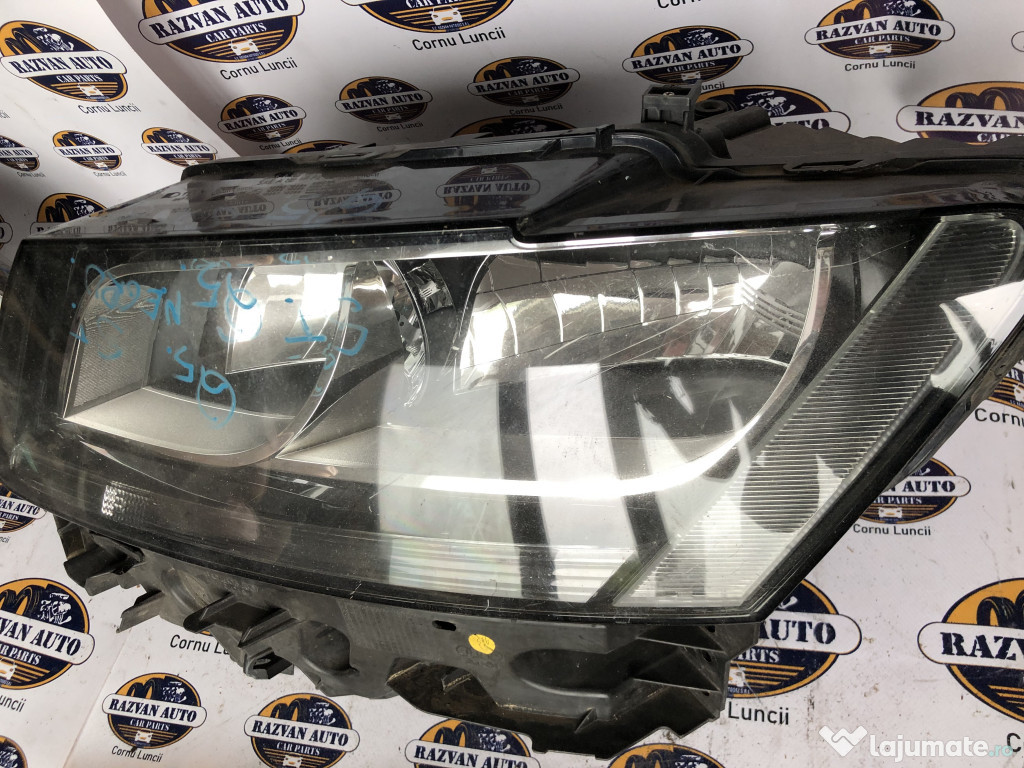 Far Stanga Halogen Audi Q5 2011