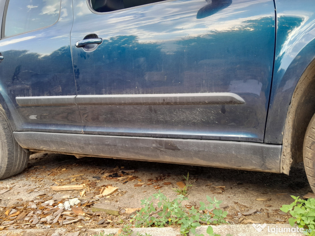 Prag dreapta plastic Skoda Yeti 2013