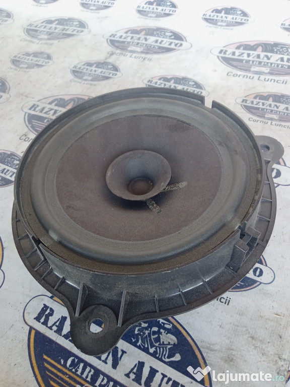 Boxa stanga spate Nissan Juke 2011
