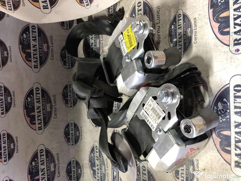 Set Centuri fata cu capsa Hyundai I40 2015