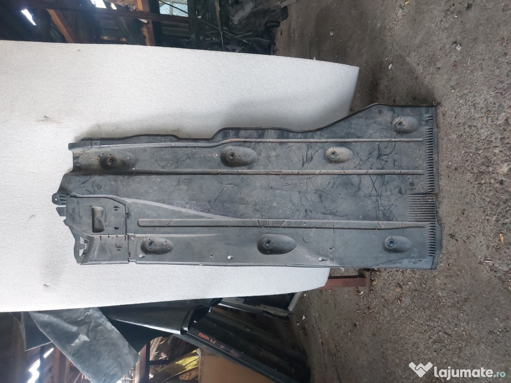 Scut lateral dreapta Skoda Superb 3 Break 2016