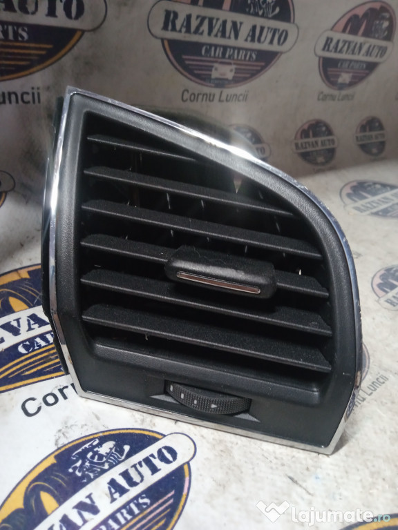 Grila ventilatie stanga Skoda Fabia 3