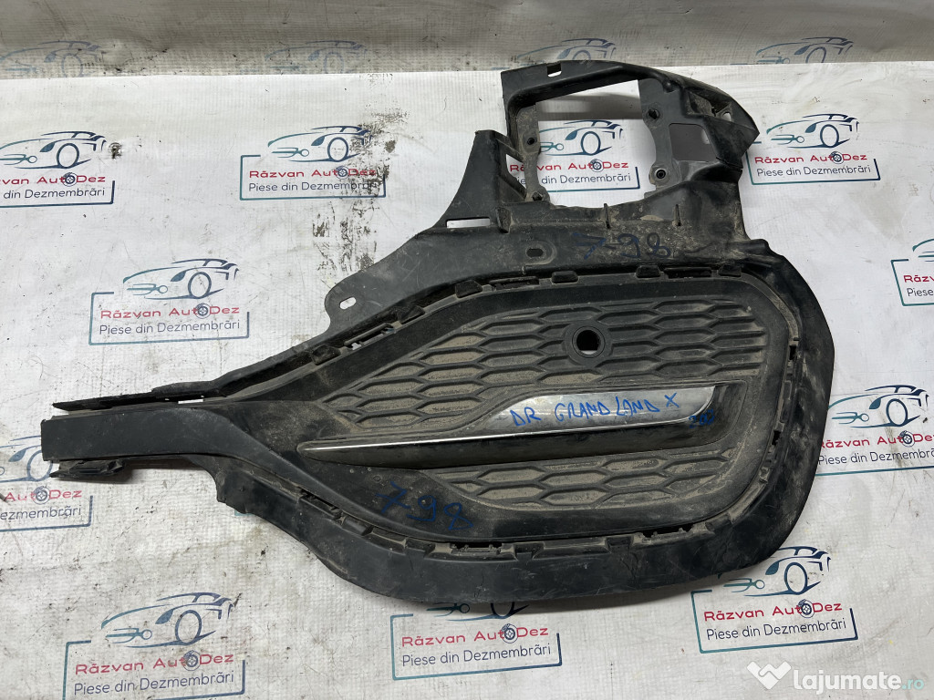 Grila proiector dreapta Opel Grandland X 2018