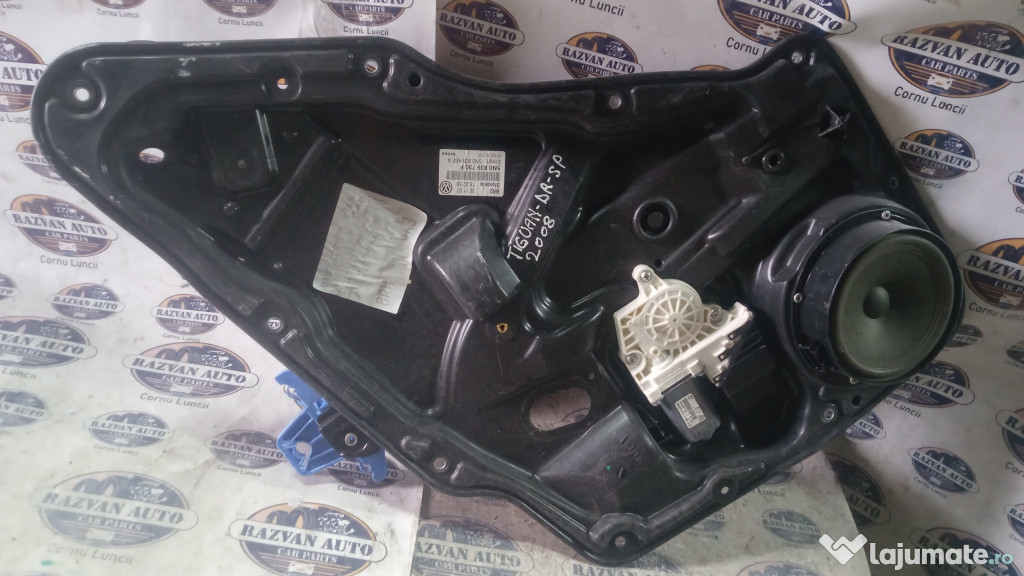 Macara geam dreapta spate Volkswagen Tiguan 2008