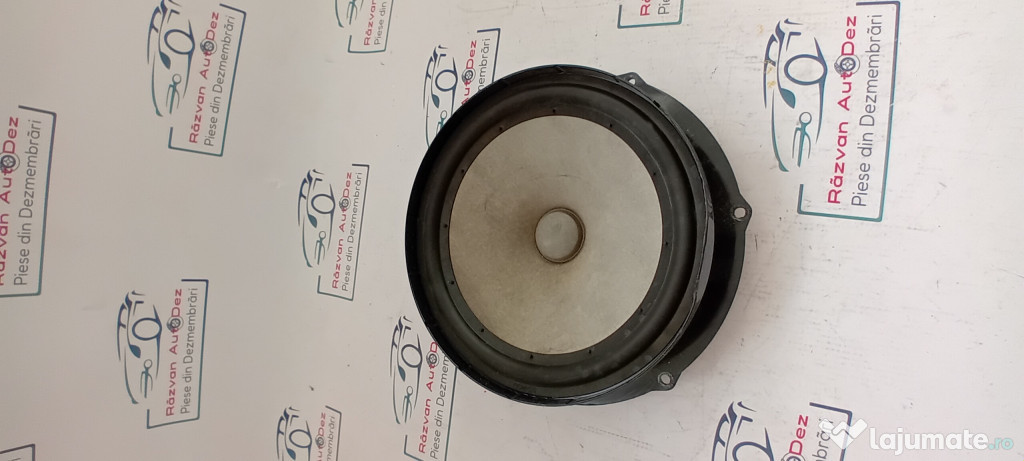 Boxa dreapta fata Volkswagen Golf 6 Plus 2010