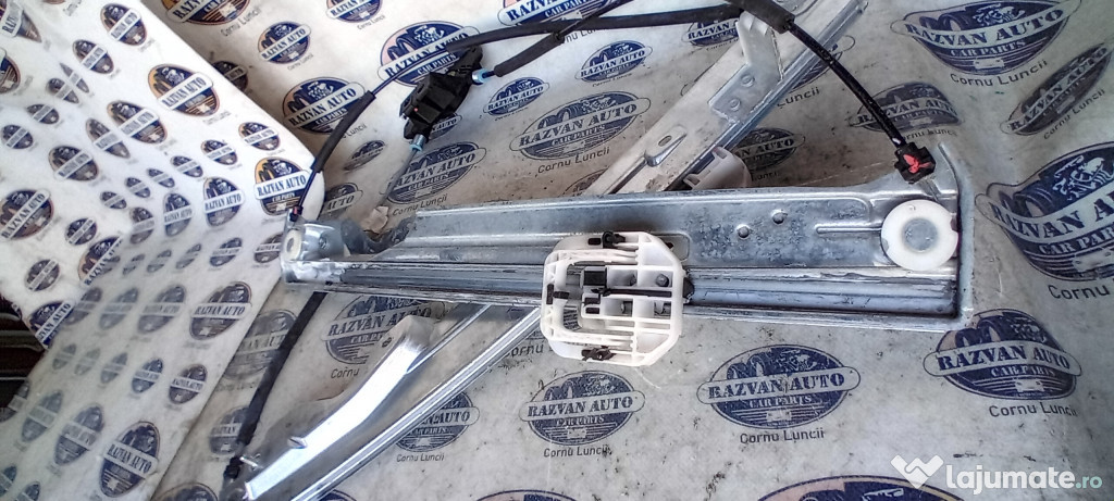 Macara geam stanga fata Ford Kuga 2014