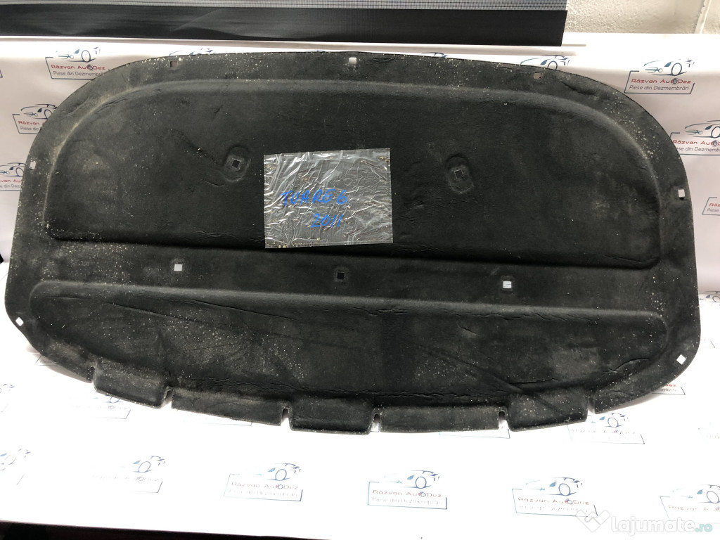Pâsla capotă Volkswagen Touareg 2012