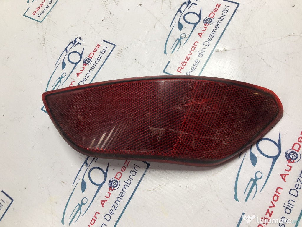 Catadioptru reflectorizant stanga Porsche Cayenne 2013