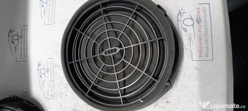 Boxa dreapta fata Audi A1 2012