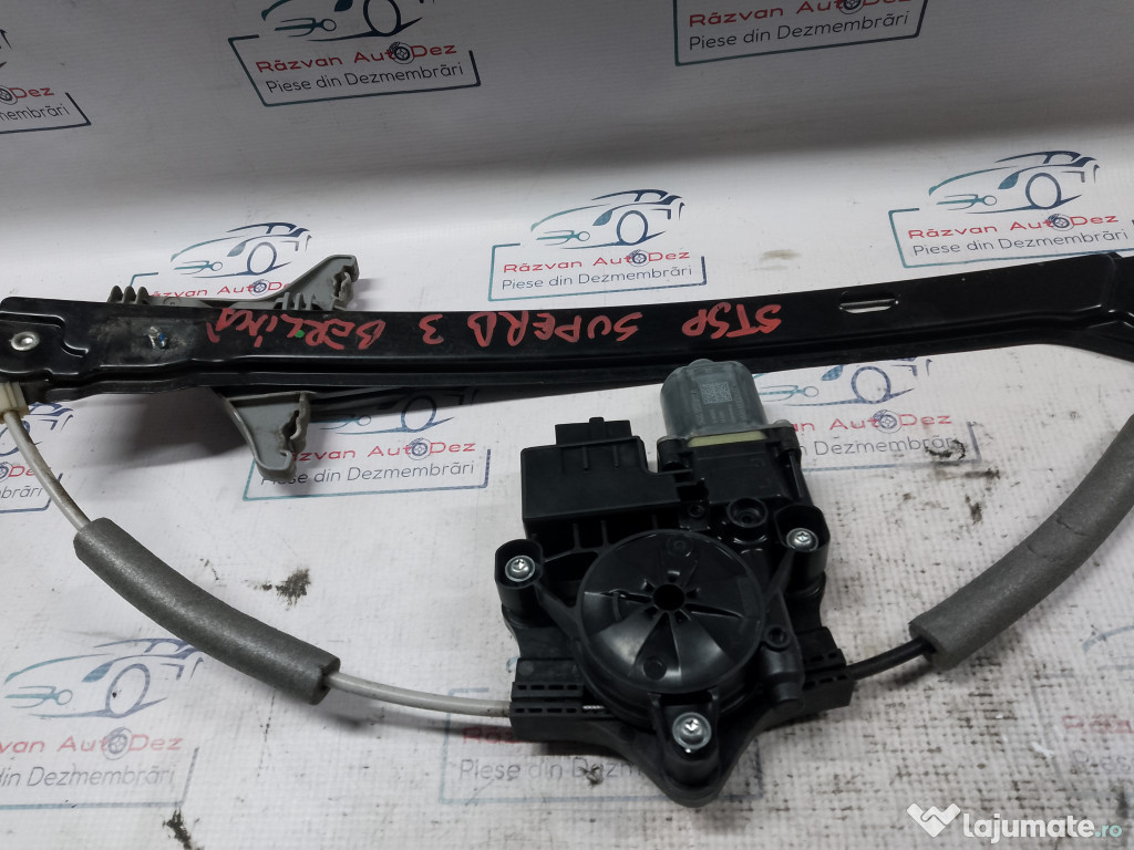 Macara geam stanga spate Skoda Superb 3 Berlina 2017