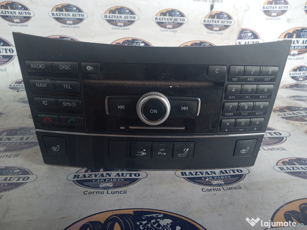 CD Player  Mercedes E-Class W212 2008