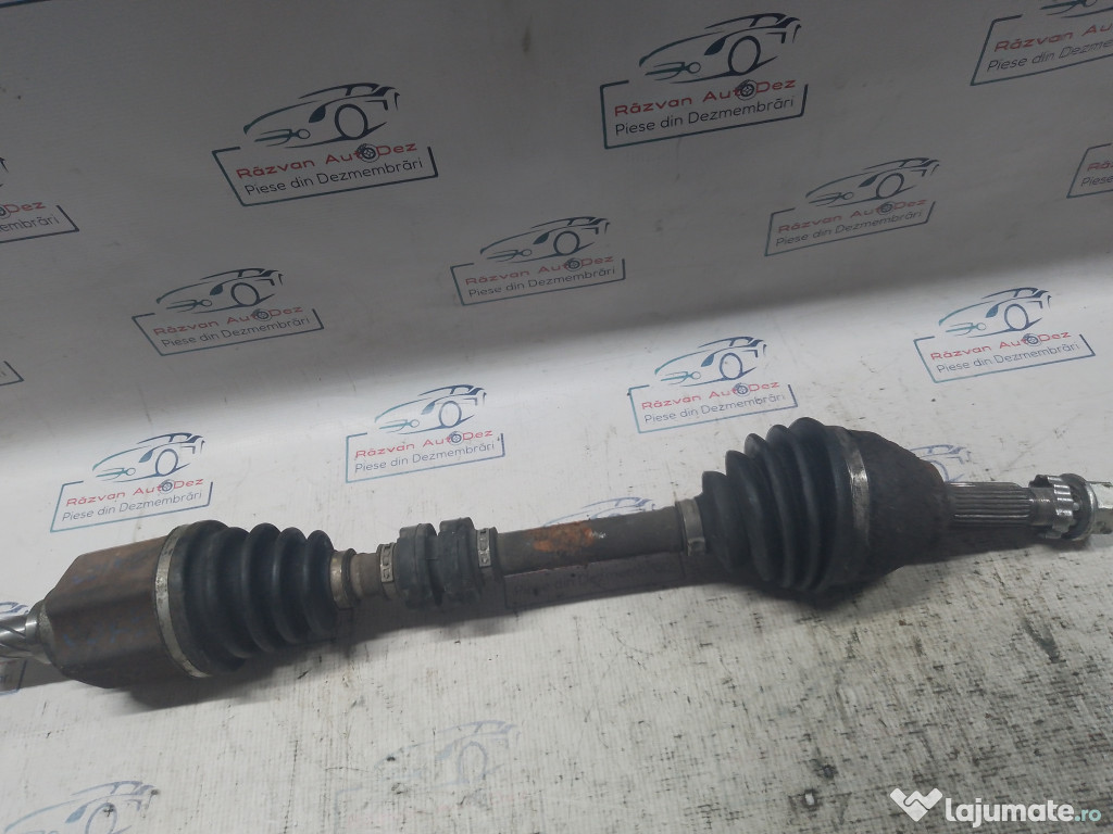 Planetara stanga fata Nissan Juke 2010