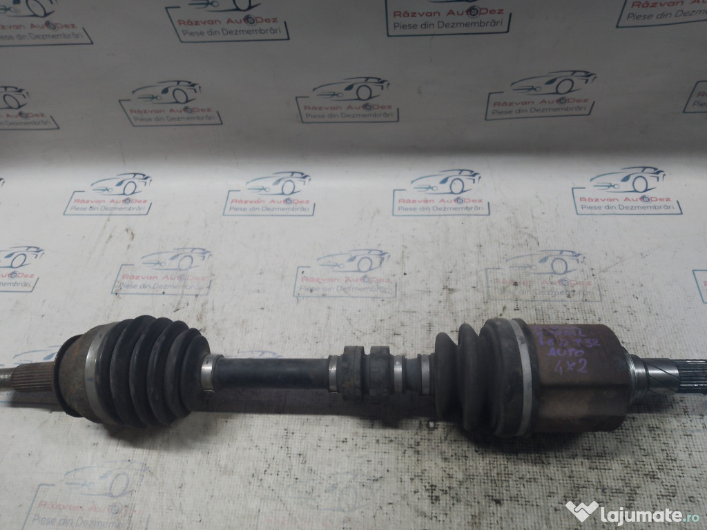 Planetara stanga fata Nissan X-Trail 1.6 Motorina 2015