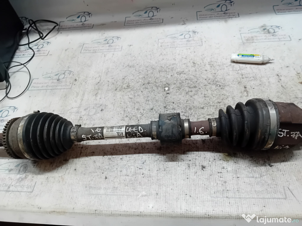 Planetara stanga fata Kia Ceed 2015