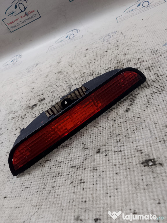 Stop central hayon Dacia Logan 2011