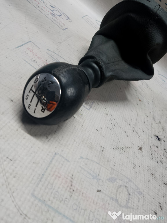 Nuca schimbator 6+1 trepte Dacia Duster 2013