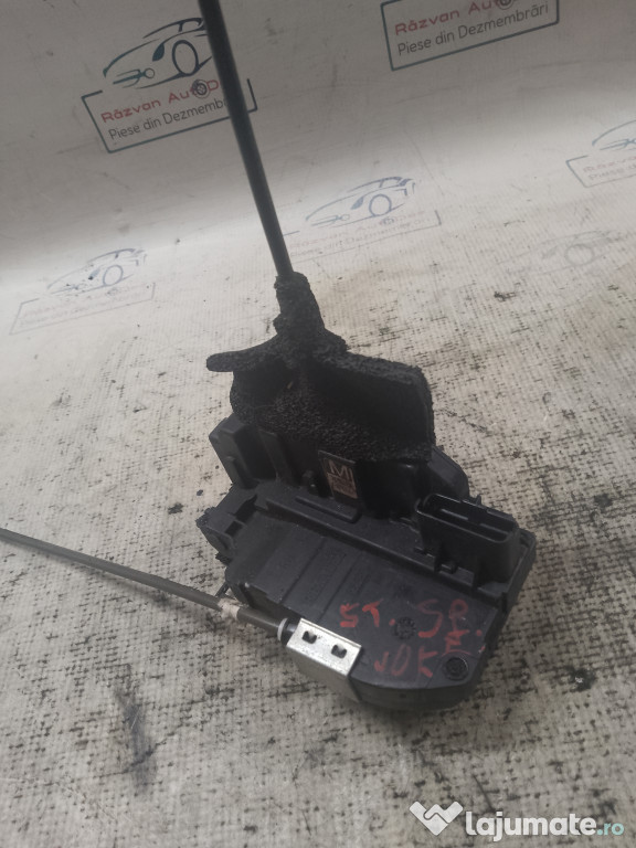 Broasca stanga spate Nissan Juke 2010