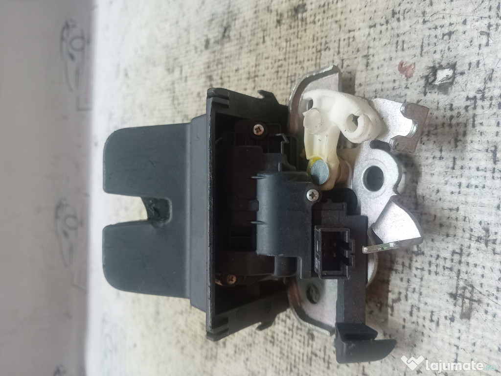 Broasca hayon Skoda Superb 2 Break