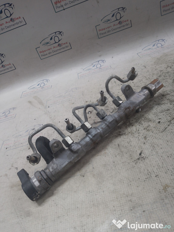 Rampa injectoare Skoda Superb 2 2012