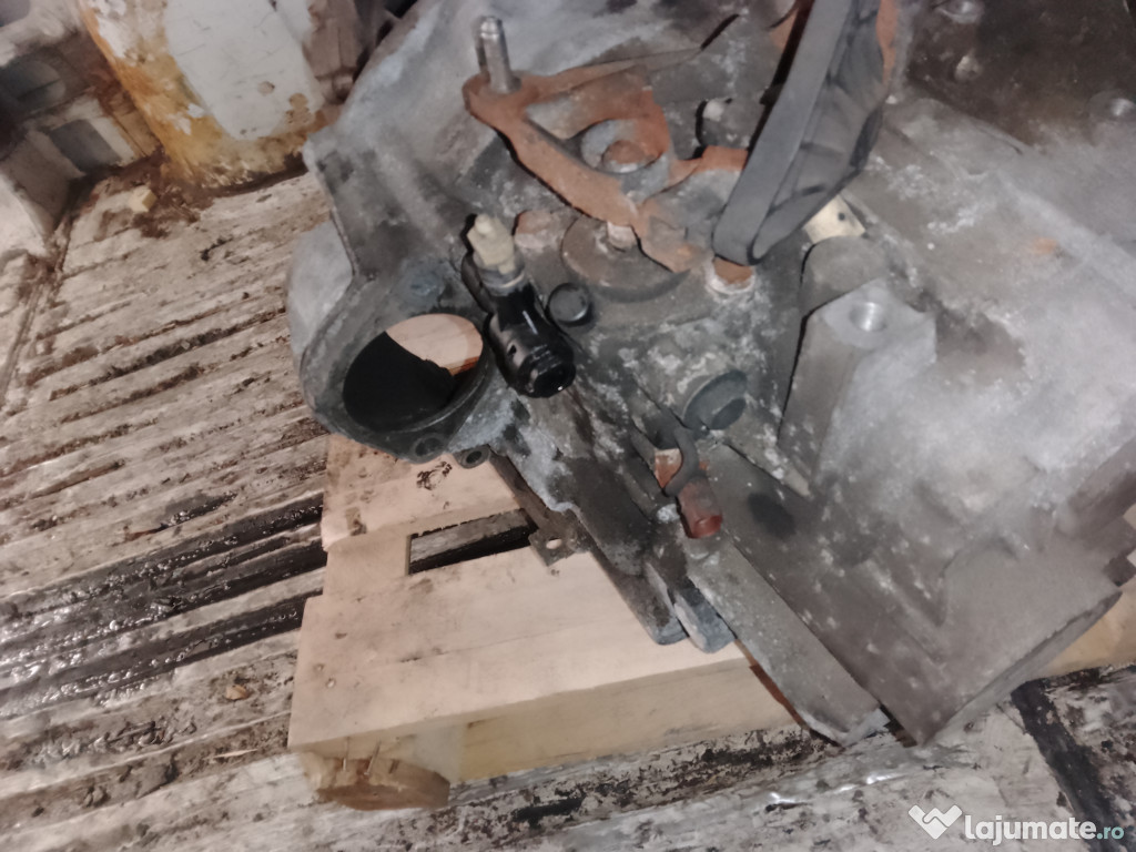 Cutie de viteze 6 trepte Volkswagen Jetta 2.0 Motorina 2012