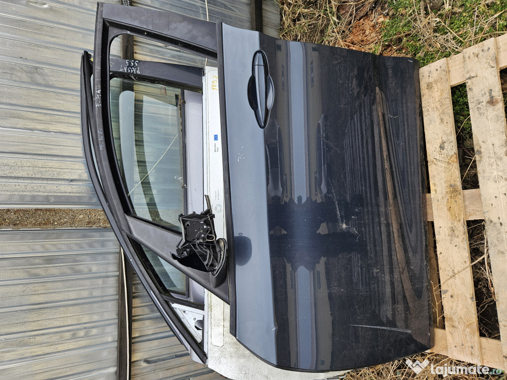 Usa stanga fata BMW Seria 2 F45 2015