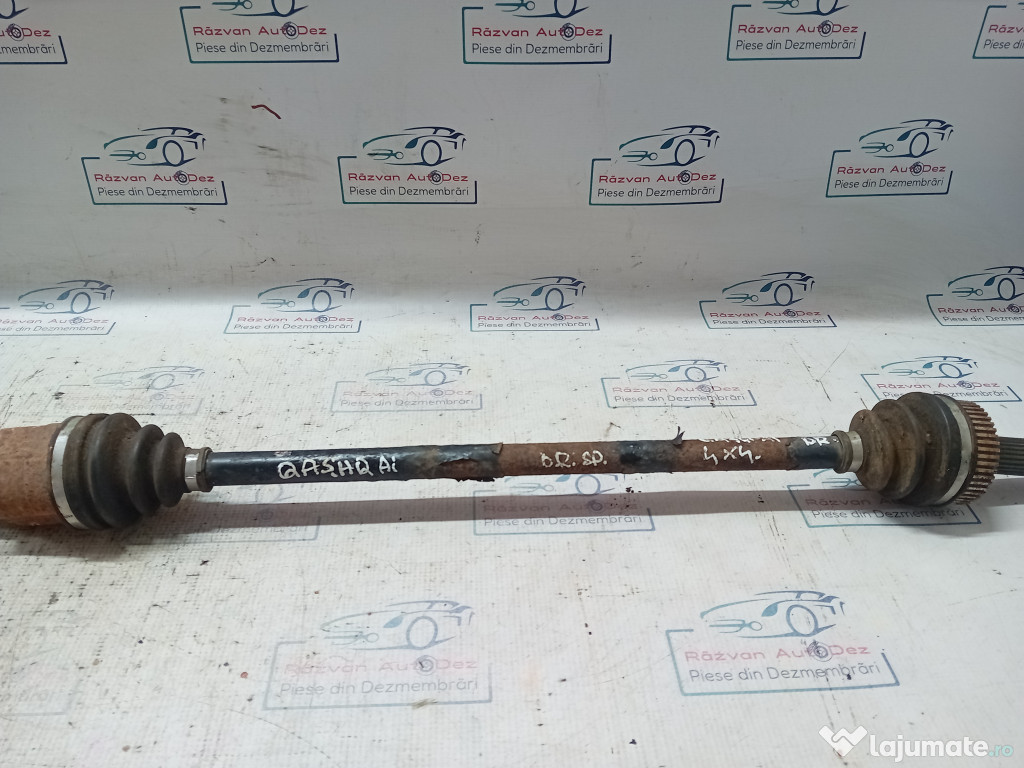 Planetara dreapta spate Nissan Qashqai 2011