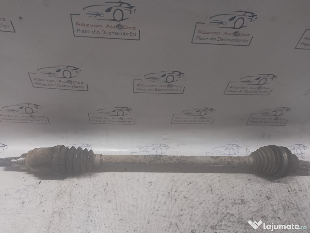 Planetara dreapta spate Dacia Duster 2013