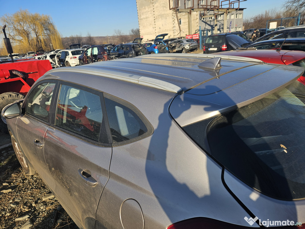 Bare cupola Hyundai Tucson 2016