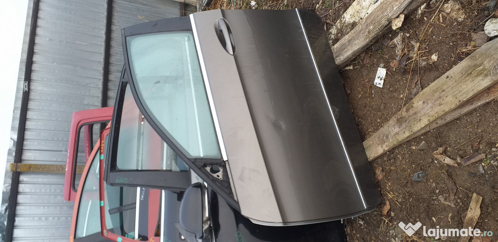 Usa stanga fata Mercedes E-Class W212 2010