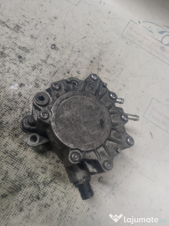 Pompa vacuum Volkswagen Passat B6 2006