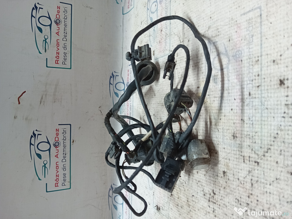 Senzori parcare spate plus instalație Audi A5 2008