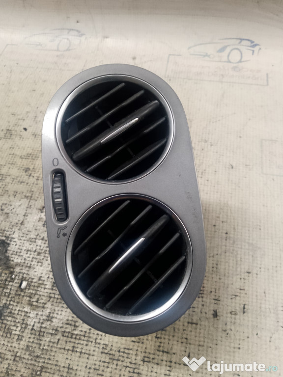 Grila ventilatie stanga Volkswagen Tiguan 2008