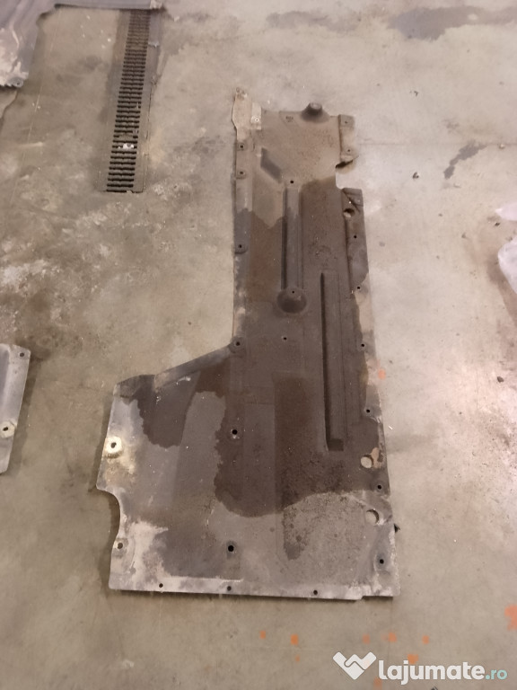 Scut lateral dreapta BMW 320 F30 2.0 Motorina 2013