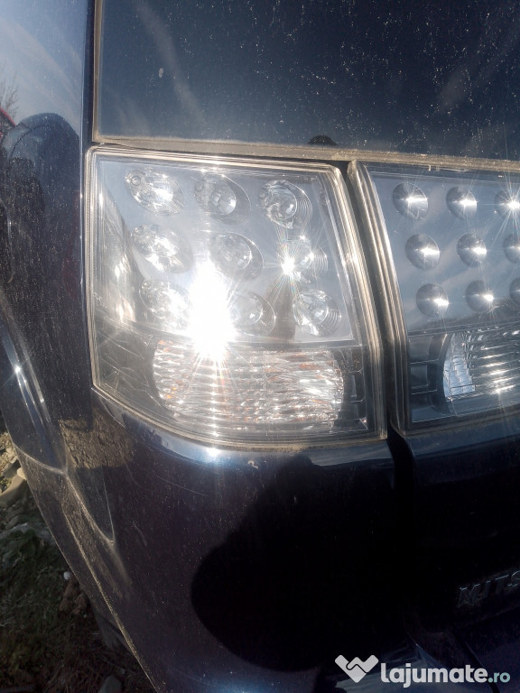 Stop stanga aripa Mitsubishi Outlander 2012