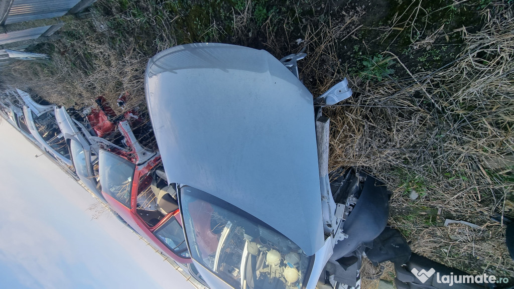 Capota fata Volkswagen Passat B6 Berlina 2006