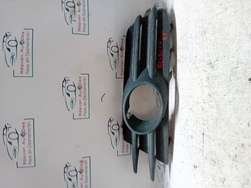 Grila proiector stanga Volkswagen Scirocco 2012