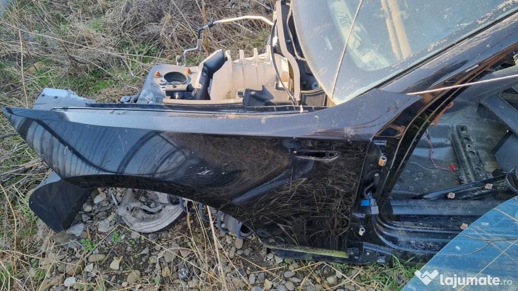 Aripa Stanga Fata BMW Seria 1 E87 2007