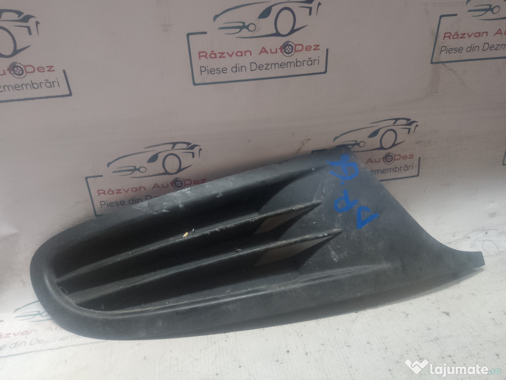 Grila proiector dreapta Volkswagen Golf 6 2010