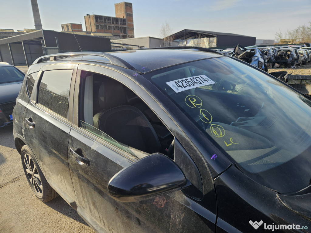 Bare cupola Nissan Qashqai 2012