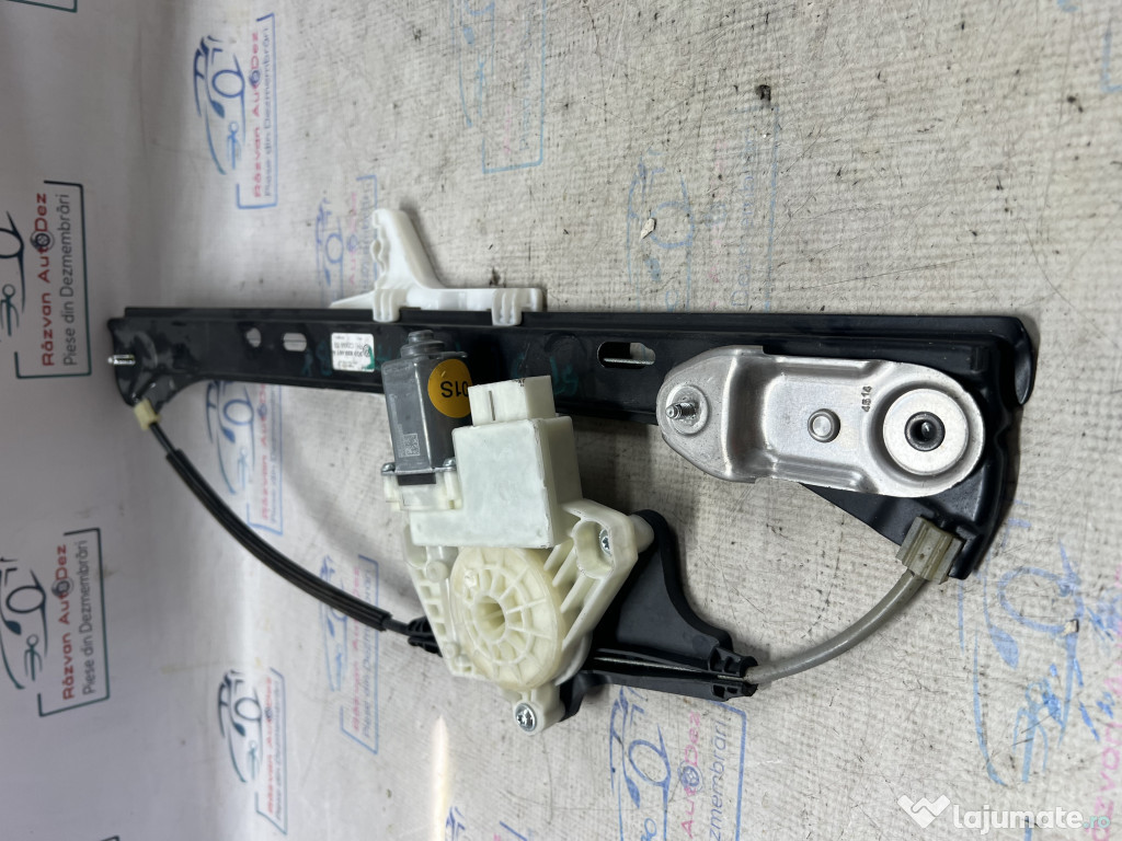 Macara geam stanga spate Volkswagen Passat B8 2016