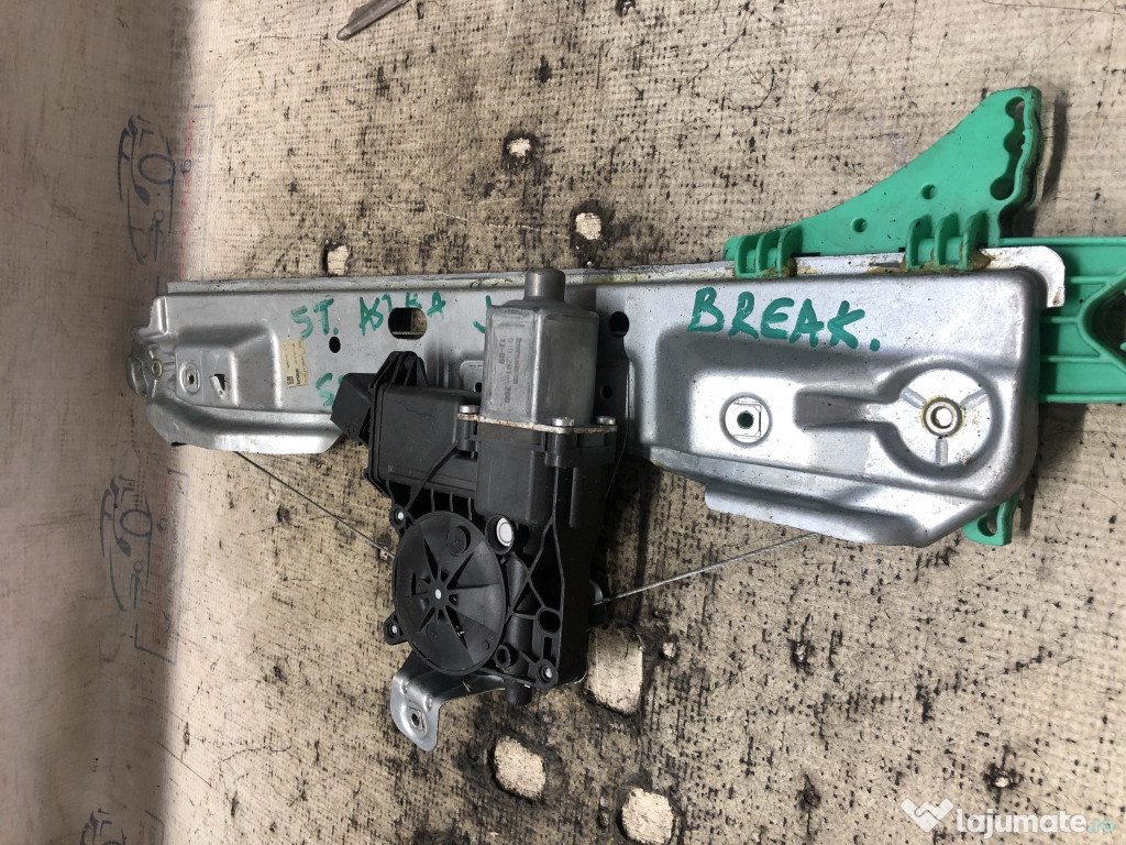 Macara geam stanga spate Opel Astra J Break 2010