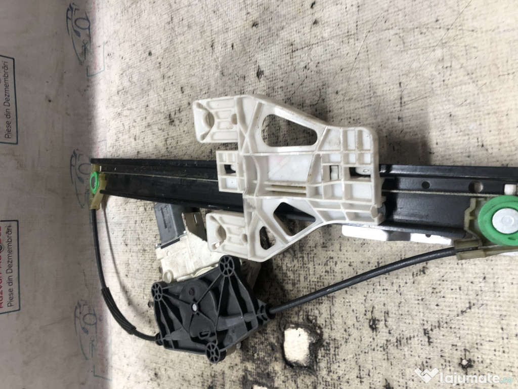Macara geam stanga spate Audi A4 B8 2008