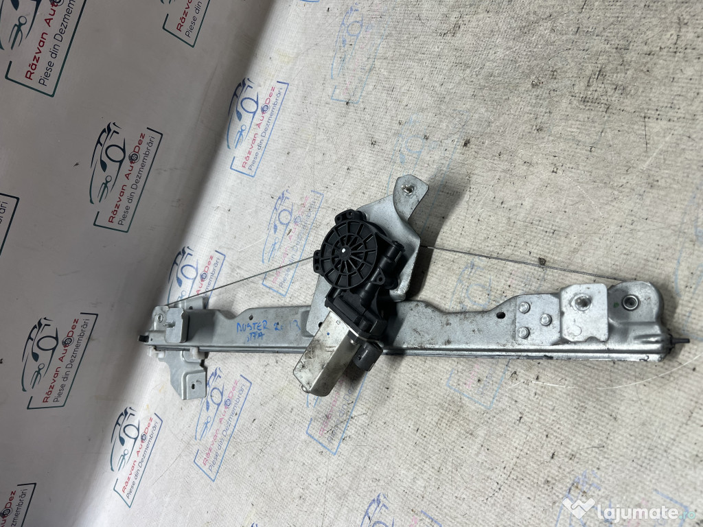 Macara geam stanga fata Dacia Duster 2013