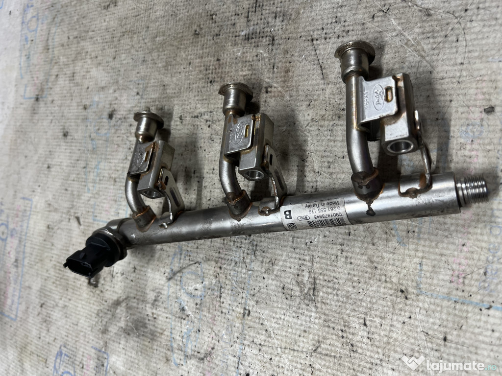 Rampa injectoare Ford Focus 3 1.0 Benzina 2015