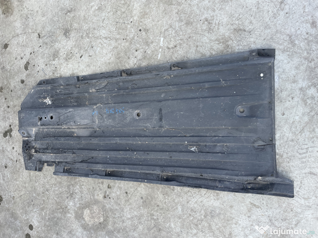 Scut lateral dreapta Suzuki SX4 1.6 Hybrid 2014